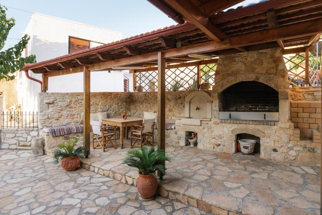 Villa Fontana Perion Exterior photo